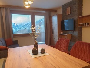Dining - Guesthouse Zedlacherhof - in the middle of the impressive Hohe Tauern National Park (Matrei in Osttirol)