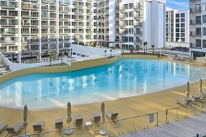 Unclassified image, 5 of 24, button - Bloomfields Sleek 1BR in Azizi Mirage 1 (Dubai)