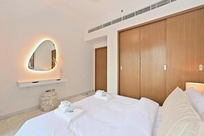 Apartment, Balkon | Bügeleisen/Bügelbrett, kostenloses WLAN