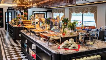 Desayuno buffet incluido todos los días