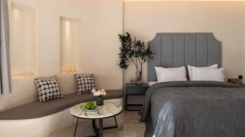 Superior Double Room, Sea View | Minibar, blackout curtains, soundproofing, iron/ironing board