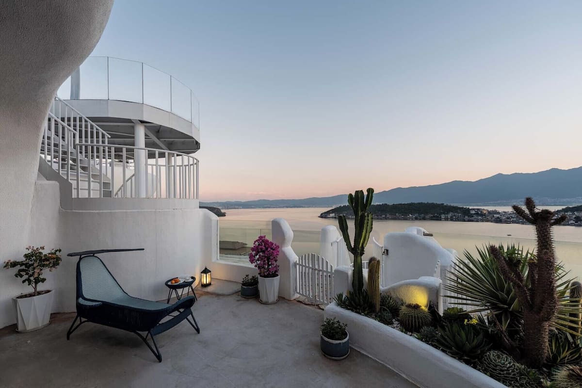 Suite Supérieure, vue mer | Terrasse/Patio