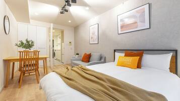 Iron/ironing board, free WiFi, individually furnished, bed sheets