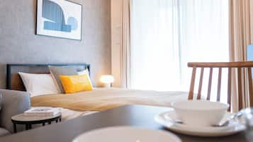 客室内のダイニングエリア