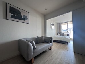 Living area | 32-inch LCD TV with digital channels