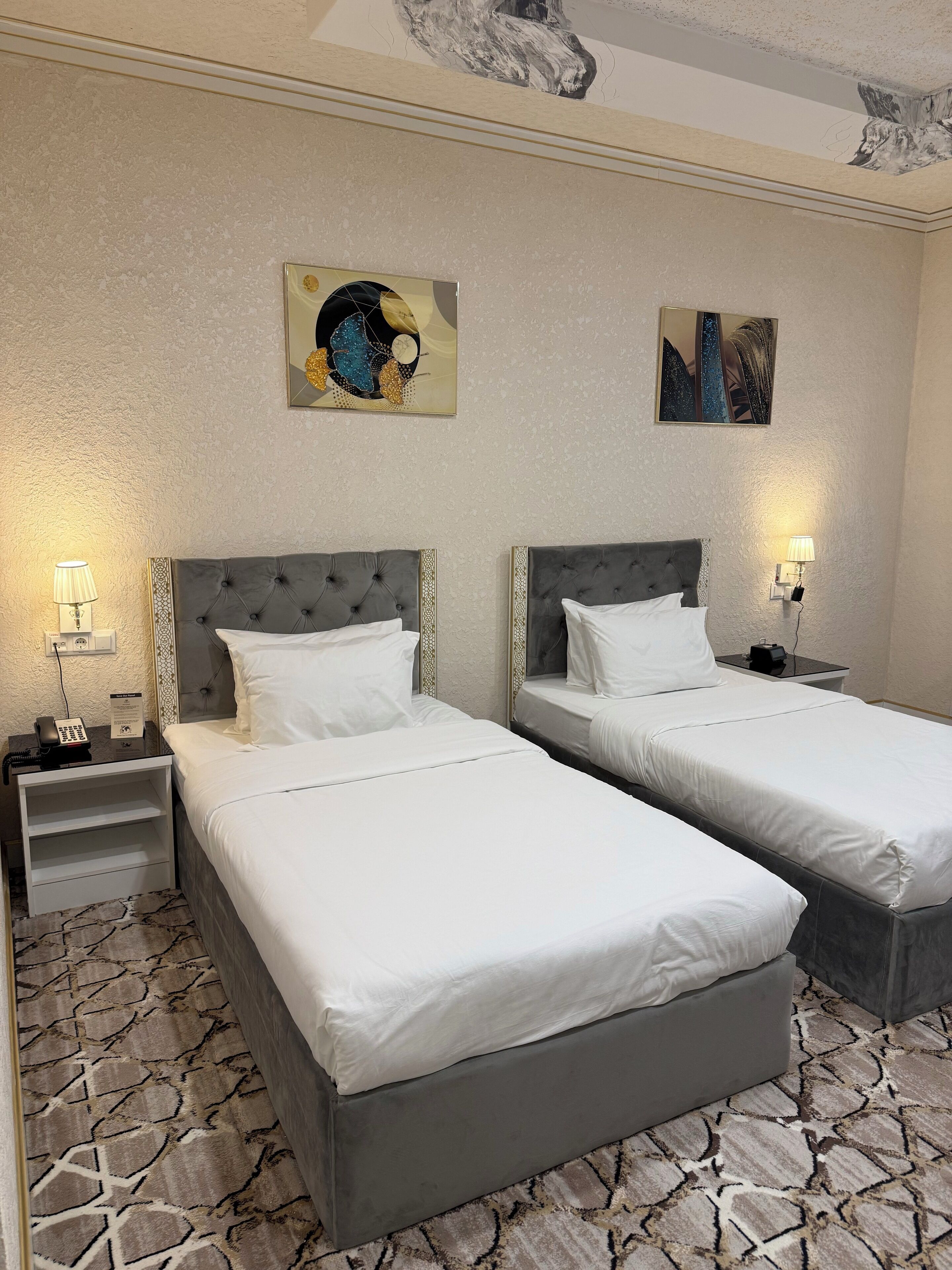 書桌、手提電腦工作空間、免費 Wi-Fi