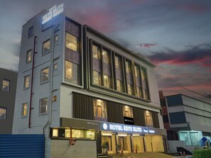 House | Exterior - Super Collection O Keys Elite (Vijayawada)