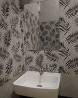 Shower, free toiletries, towels, soap