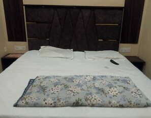 Unclassified image, 2 of 8, button - Hotel Rose (Ambala Cantt)