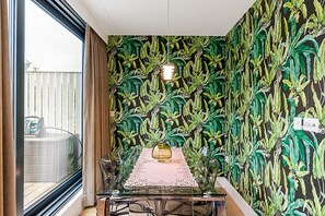 Dining - Riverside Retreat near Fulham (London)