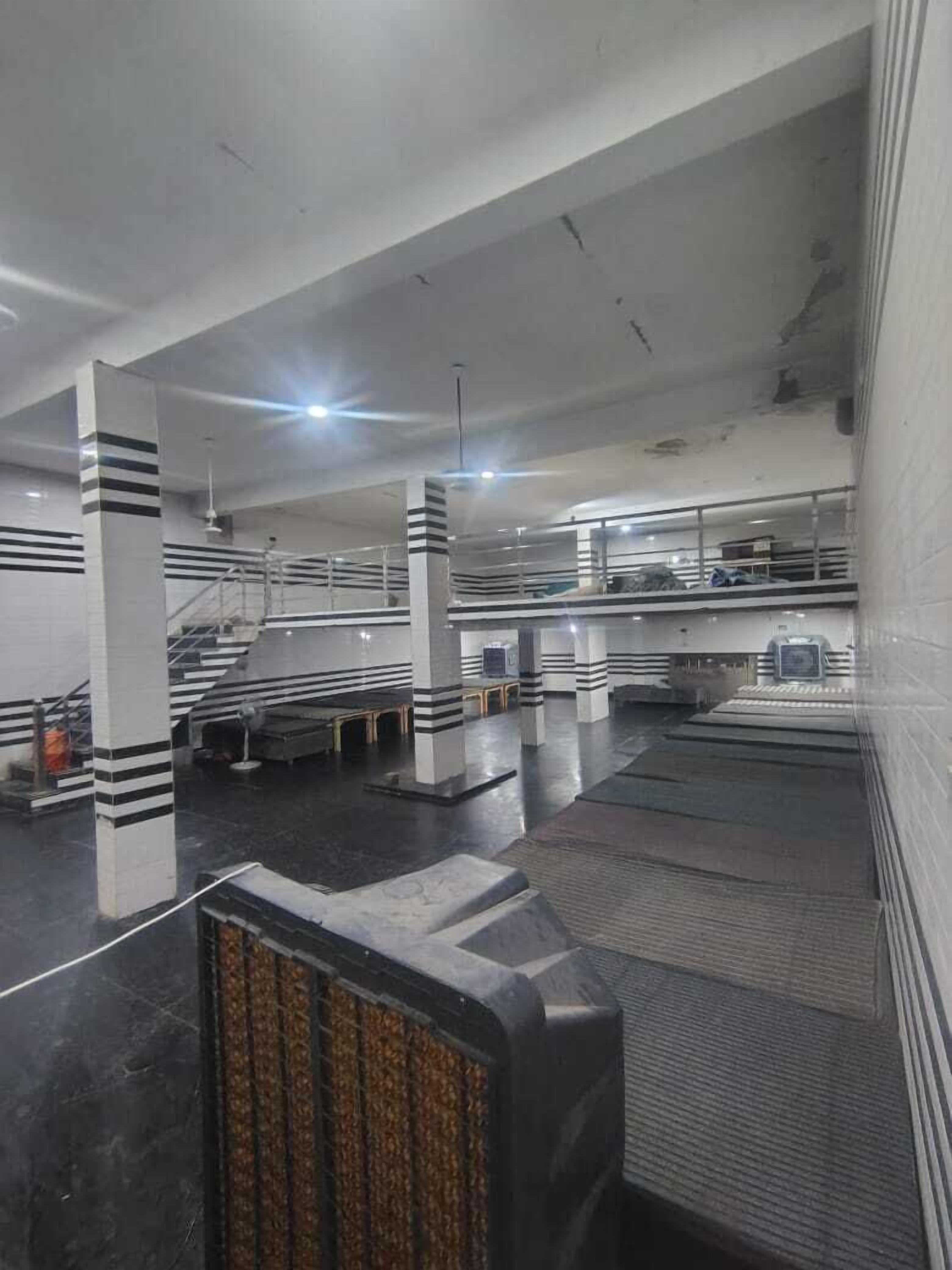 Shared Dormitory | Free WiFi, bed sheets