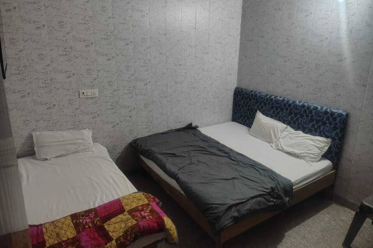 Driepersoonskamer | Gratis wifi, beddengoed