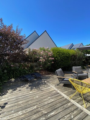 Terrace/patio - 5 minutes from the beach! Quiet house (St Pierre Quiberon)