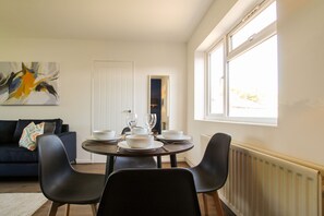 Dining - New Hey Road - sleeps 5 guests  in 3 bedrooms (Woodchurch)