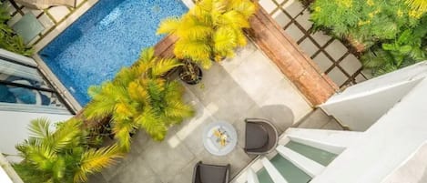 Villa - udsigt til have | Pool | Udendørs pool