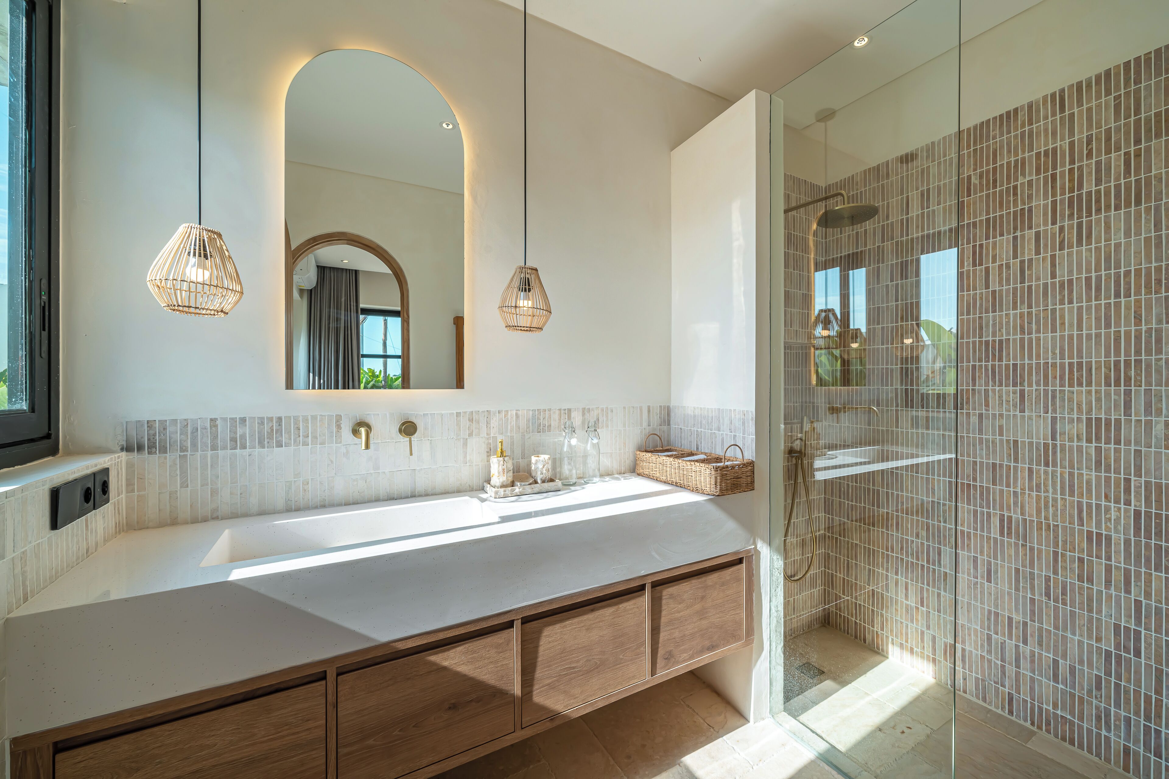 Vila Keluarga, pemandangan kolam renang | Kamar mandi | Pengering rambut, handuk, sabun, dan sampo