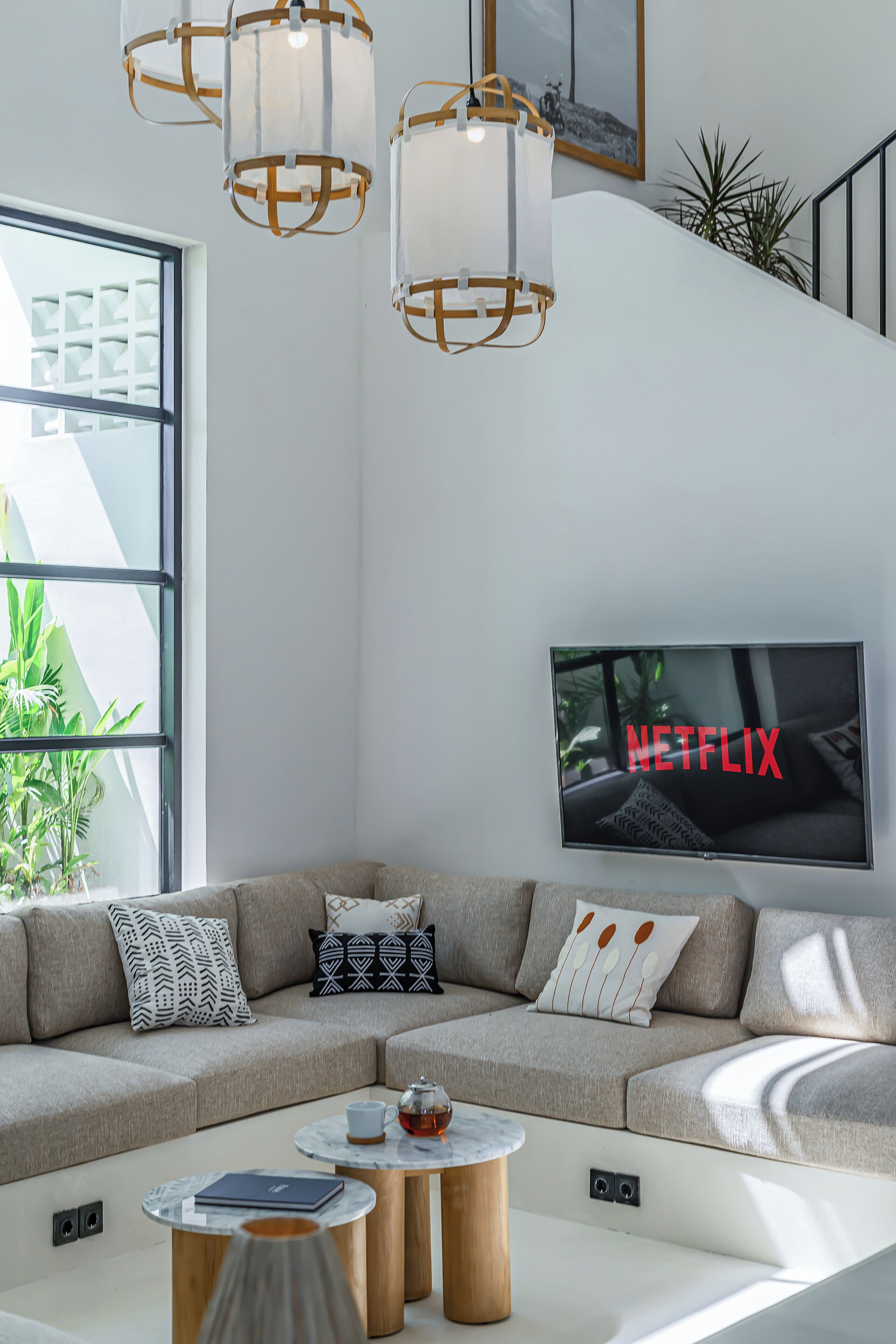 Family Villa, Pool View | Living area