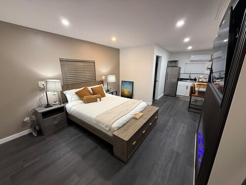 Cozy 1-bedroom studio in peaceful Cottonwood with AC