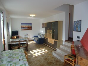 Fireplace - WOHNUNG IM ERDGESCHOSS MIT POSITION IM ÜBERBLICK by Interhome (Bezzecca)
