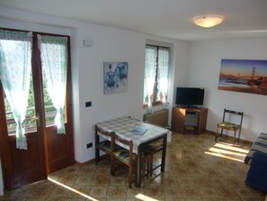 Interior - WOHNUNG IM ERDGESCHOSS MIT POSITION IM ÜBERBLICK by Interhome (Bezzecca)