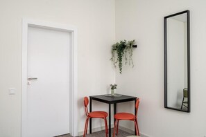 Classic Double Room, City View | Bahagian dalam