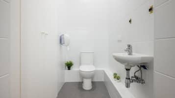 Artículos de higiene personal gratuitos, toallas, jabón y champú