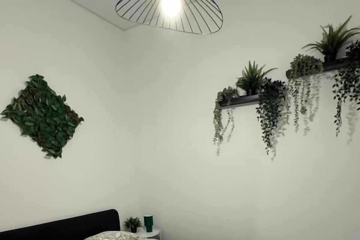 Double Room, Shared Bathroom | Desk, laptop workspace, free WiFi