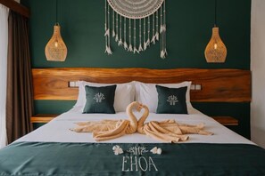 Bungalow Deluxe, vistas a la piscina