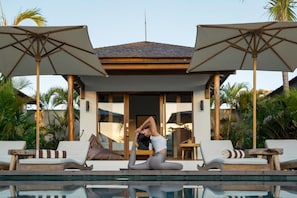 Luokittelematon kuva, 5 kautta 17, painike