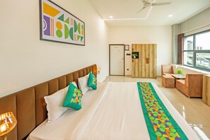 Premium Double Room - Treebo The Velvet (Gandhinagar)
