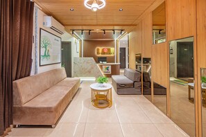 Reception - Treebo The Velvet (Gandhinagar)