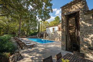 Pool - Moulin Niras, a lovingly converted ancient olive mill in enchanting Callas (Callas)