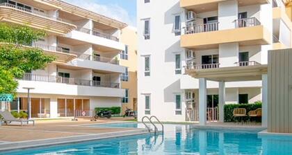1BR Condo Gym Sauna Pool 650m Beach C271