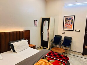 Immagine non classificata, 2 di 77, pulsante