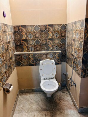 Ảnh chưa phân loại, 4 trong số 77 ảnh, nút