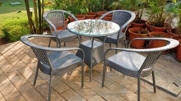 Villa | Outdoor dining