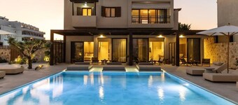 Elea Luxury Suites