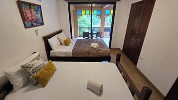 4 bedrooms, WiFi, bed sheets