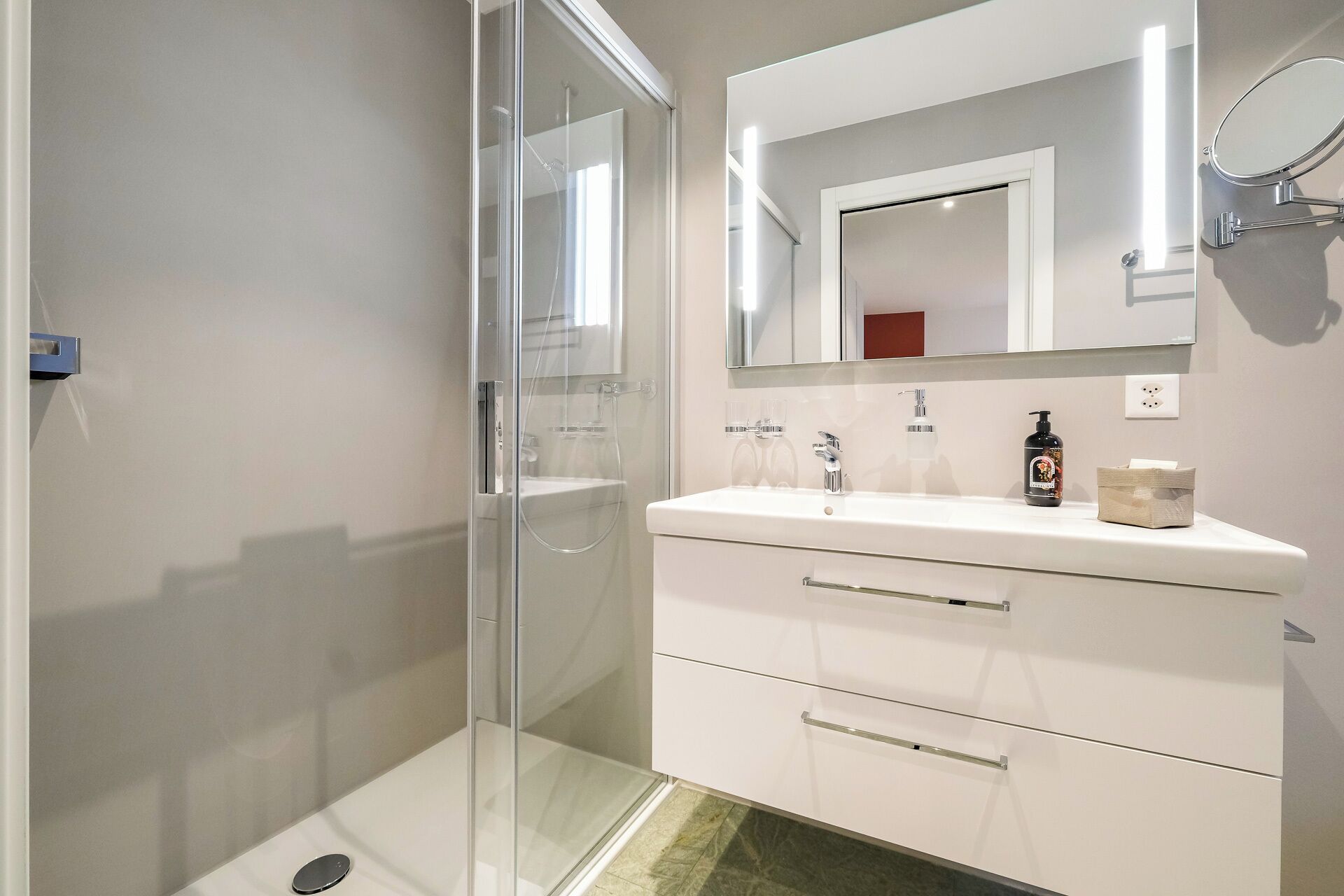 Standard Double Room, 1 Queen Bed, Air conditioning | Bathroom | Shower, free toiletries, hair dryer, towels