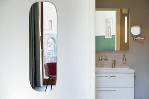 Junior Studio Suite, Air conditioning, City View | In-room safe, desk, laptop workspace, soundproofing