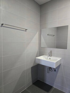 Σπίτι, 3 Υπνοδωμάτια, Θέα στην Πόλη | Μπάνιο