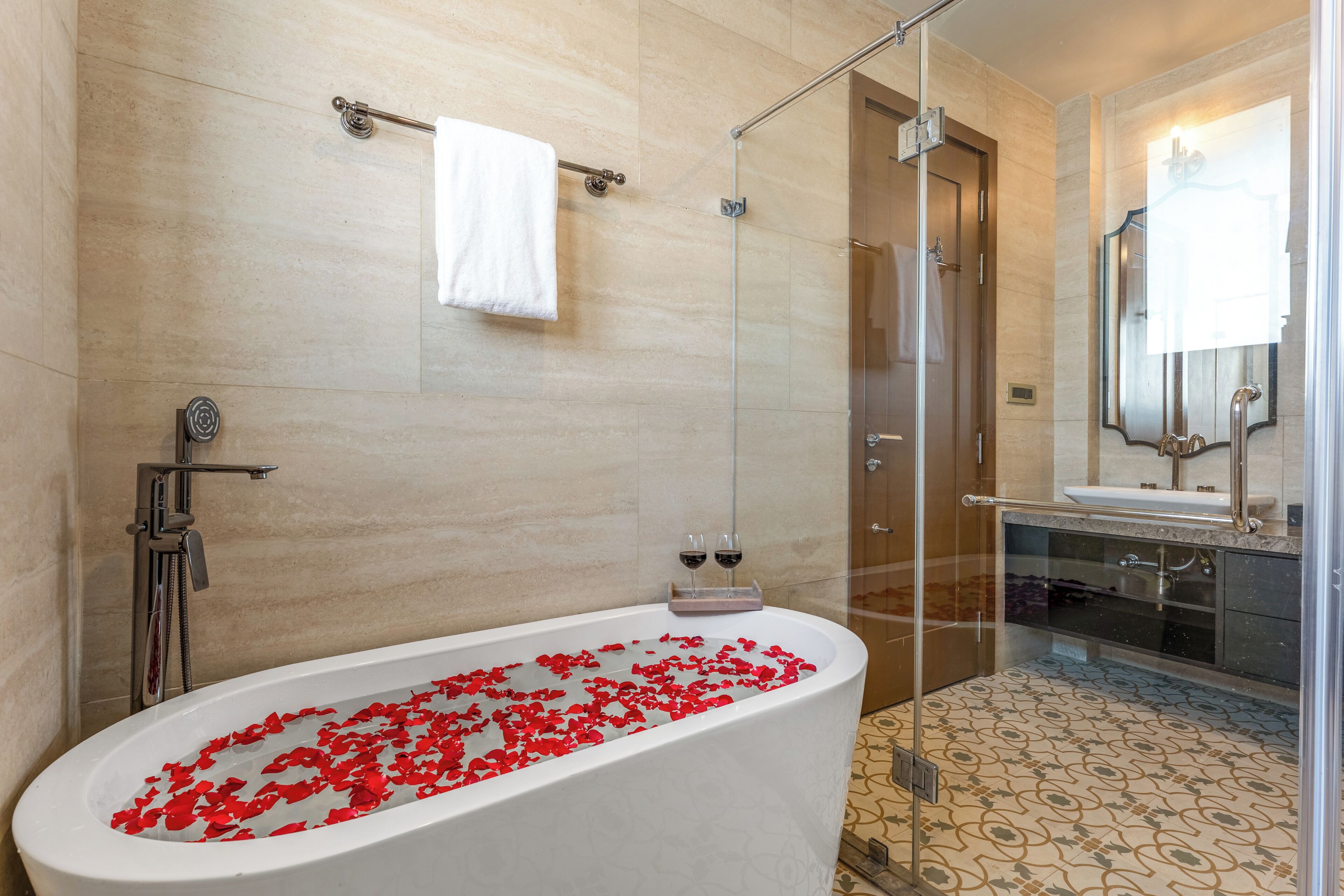 Vil·la clàssica, balcó, vistes al jardí