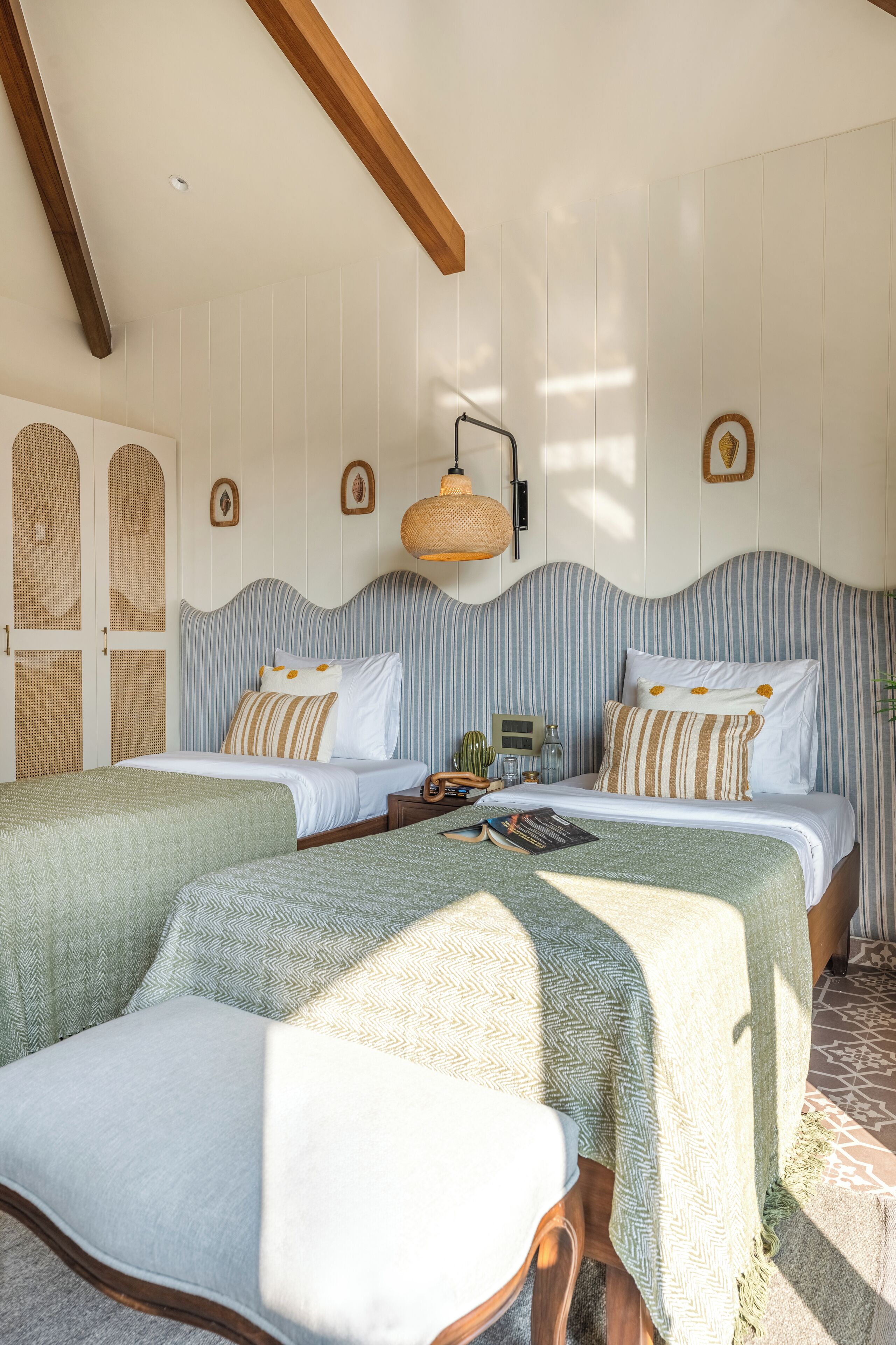 Vil·la clàssica, balcó, vistes al jardí