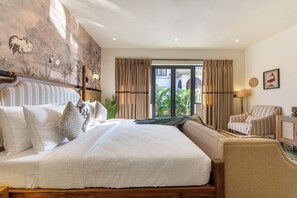 Classic-Villa, Balkon, Gartenblick