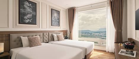 Deluxe Double or Twin Room, Mountain View | Hypo-allergenic bedding, minibar, in-room safe, desk