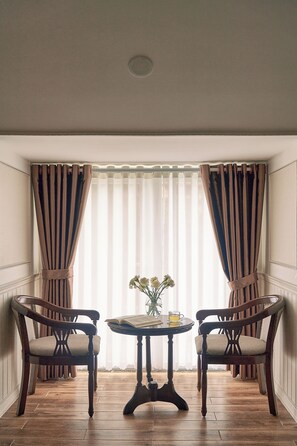 Double Room, Balcony, Mountain View | Interior - Hill Side Town Hotel (Da Lat)