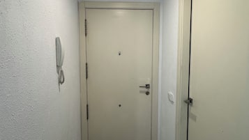 Basic Apartment, Balcony, Courtyard View | Interior