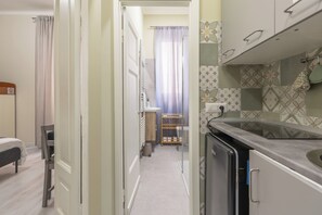 Unclassified image, 4 of 13, button - Cozy studio apartment within walking distance of downtown Como. (Como)