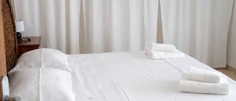 2 makuuhuonetta, silitysrauta/-lauta, internet, vuodevaatteet