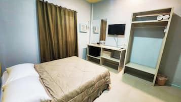 Deluxe Double Room | Free WiFi, bed sheets